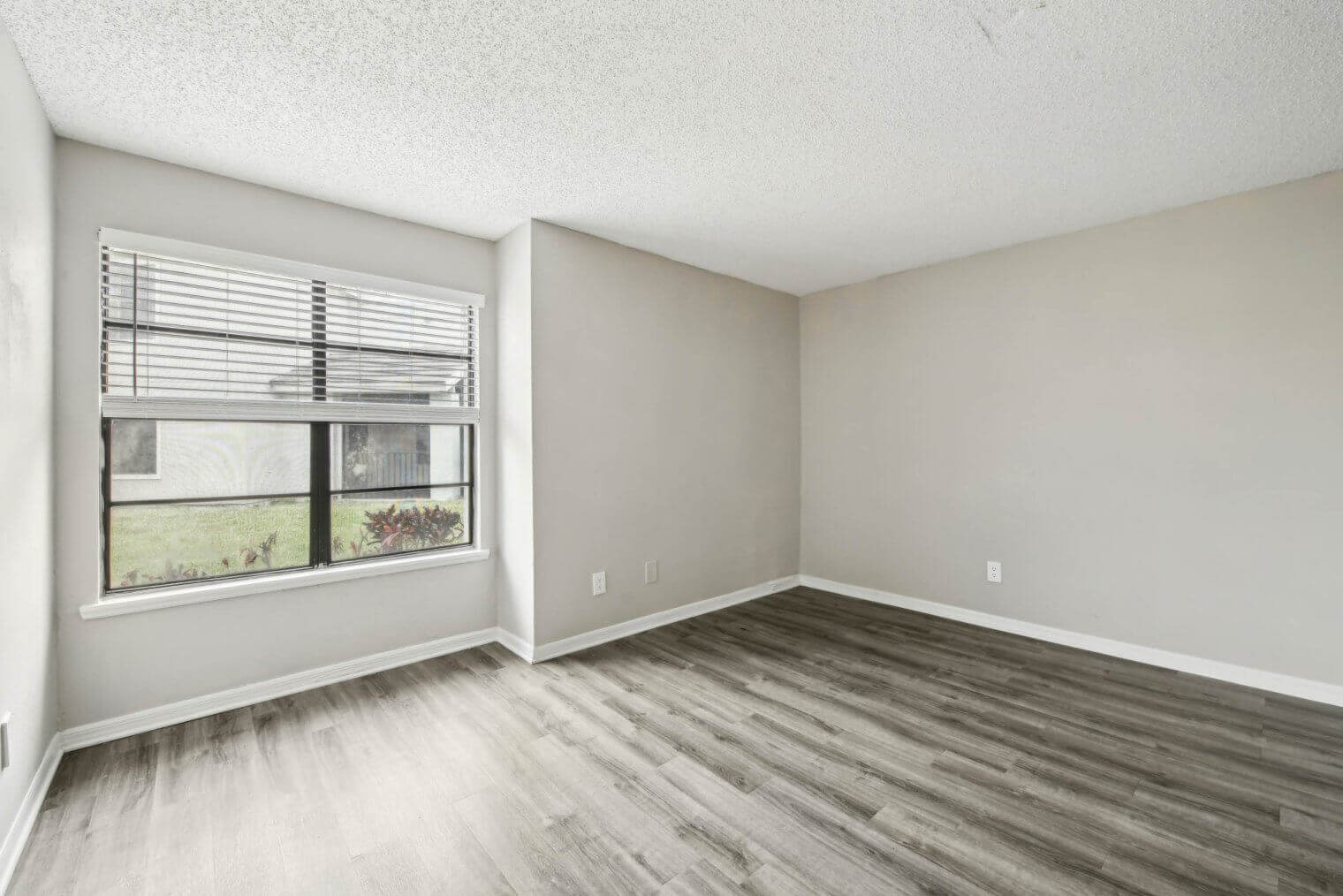 32 print 3123 panama drive 014