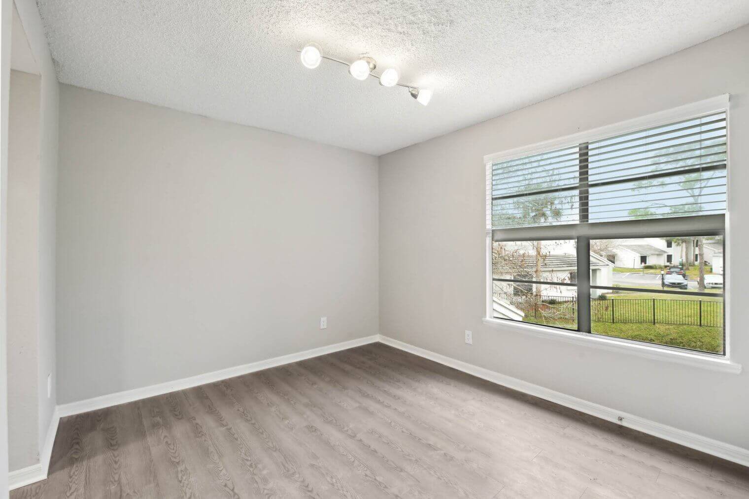 47 print 2760 trinidad circle 006